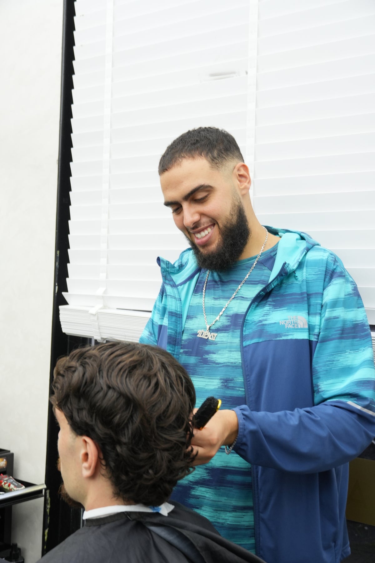 Toensi the Barber